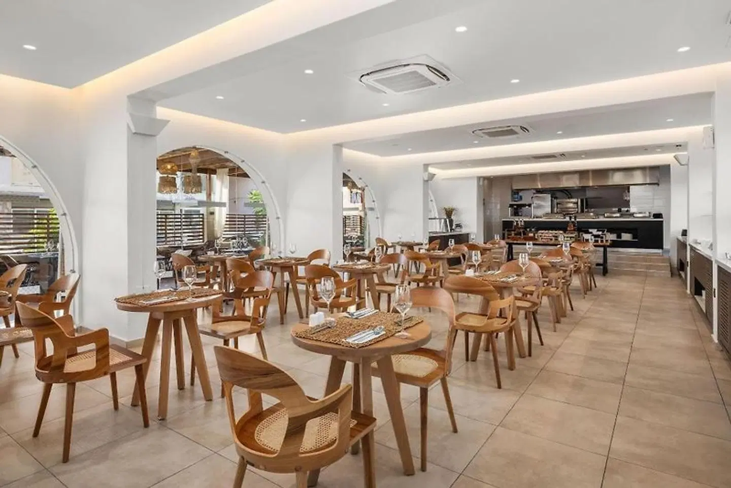 Cabana Blu Lifestyle Boutique Hotel & Suites Restaurant