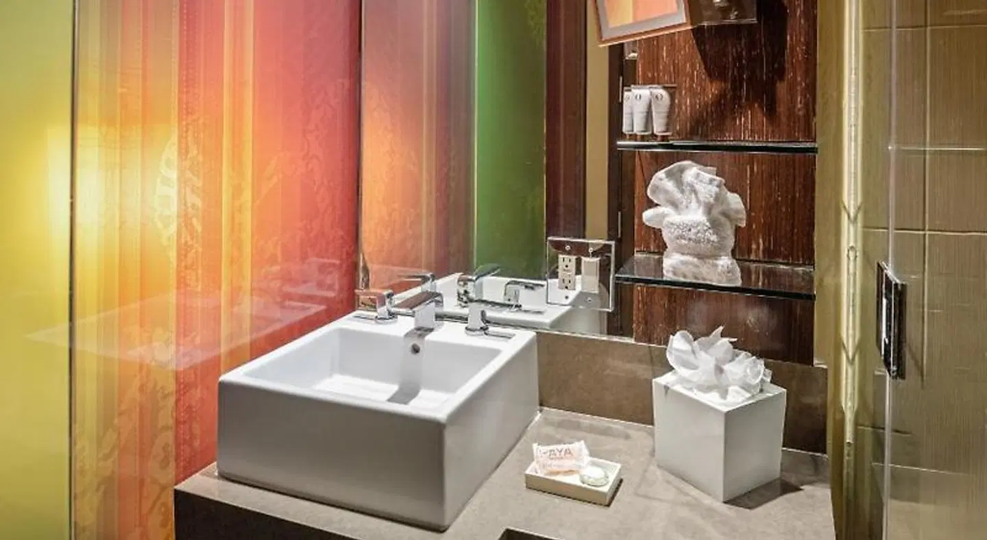 Sirtaj Hotel Badezimmer