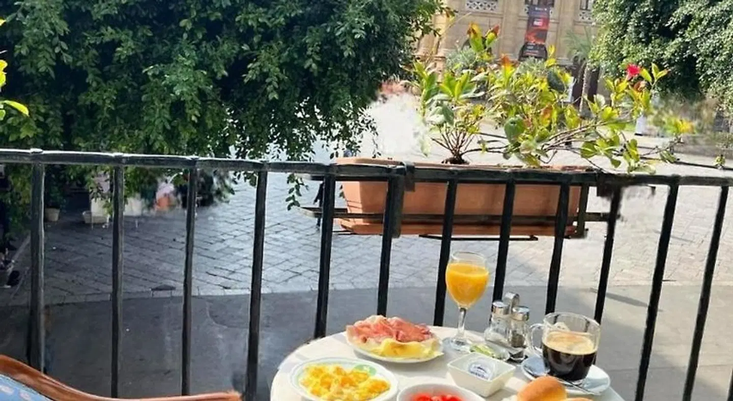 Massimo Plaza Hotel Terrasse