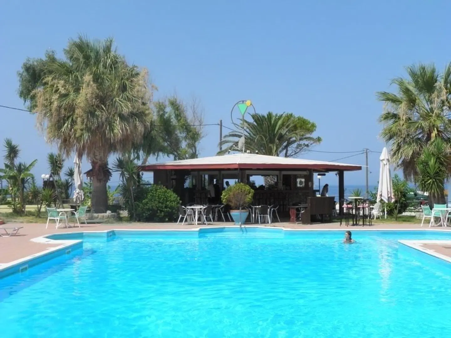 Ammes Hotel EXTERIOR