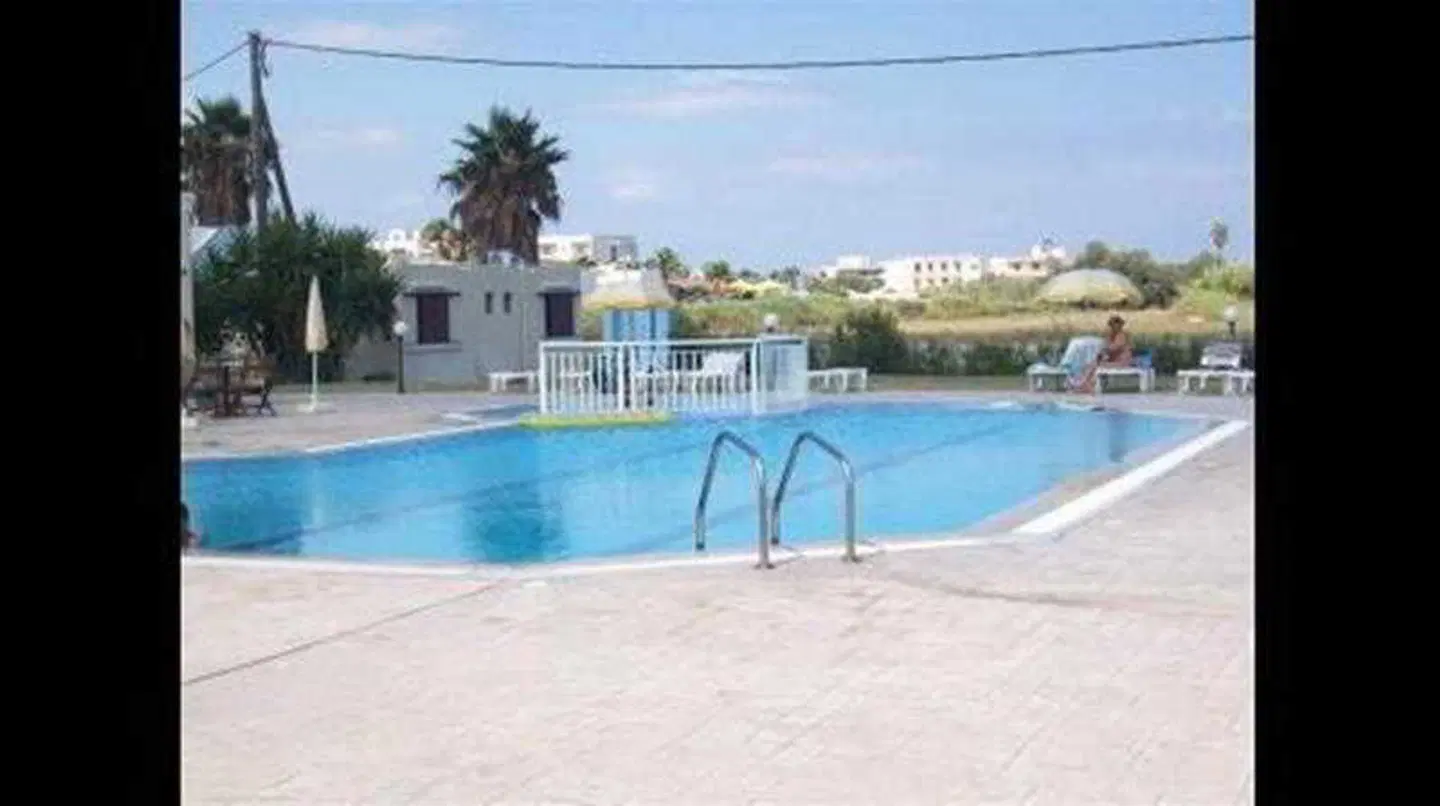 Rena Studios Kos OUTDOOR_POOL