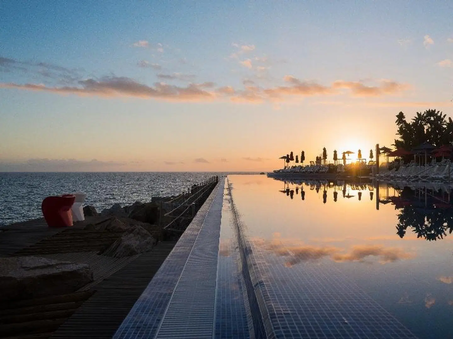 Marina Suites Gran Canaria OUTDOOR_POOL
