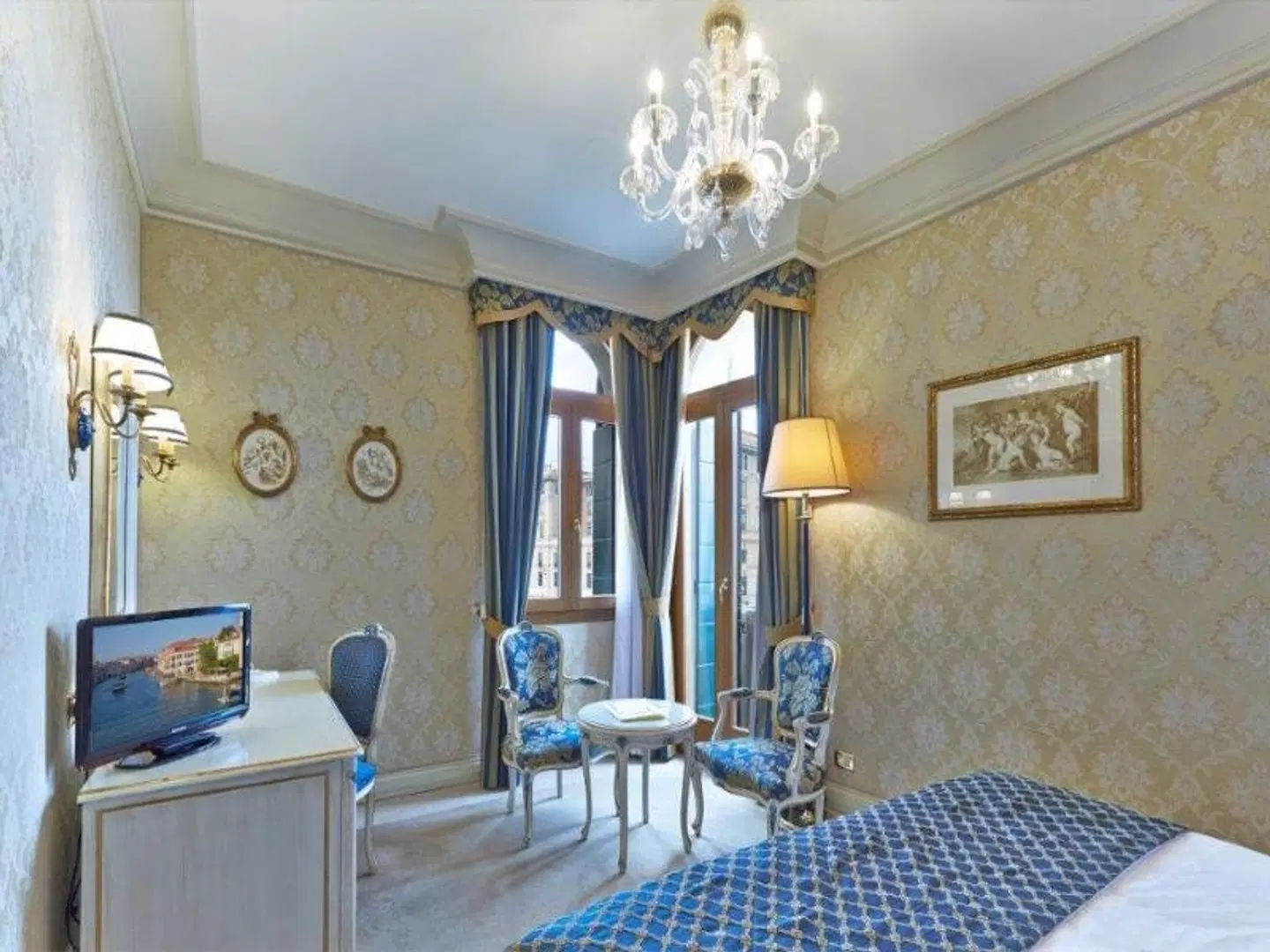 Antiche Figure ROOM_EXAMPLE