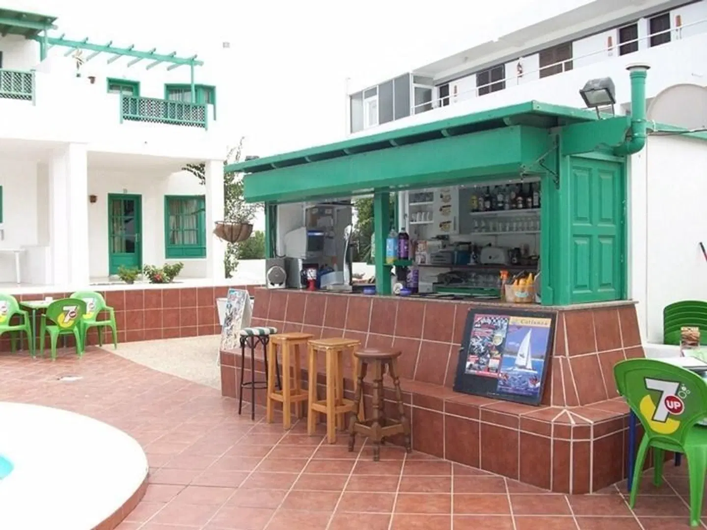 Luz Y Mar Apartments Bar