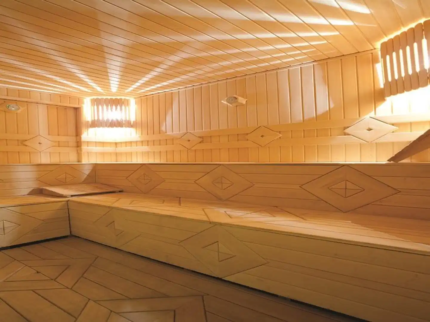 Aurasia Beach Hotel Sport und Entertainment