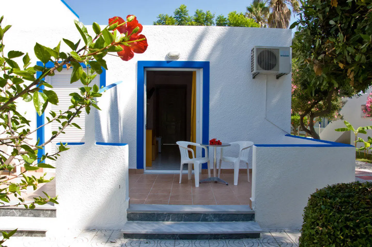 Tigaki's Star EXTERIOR