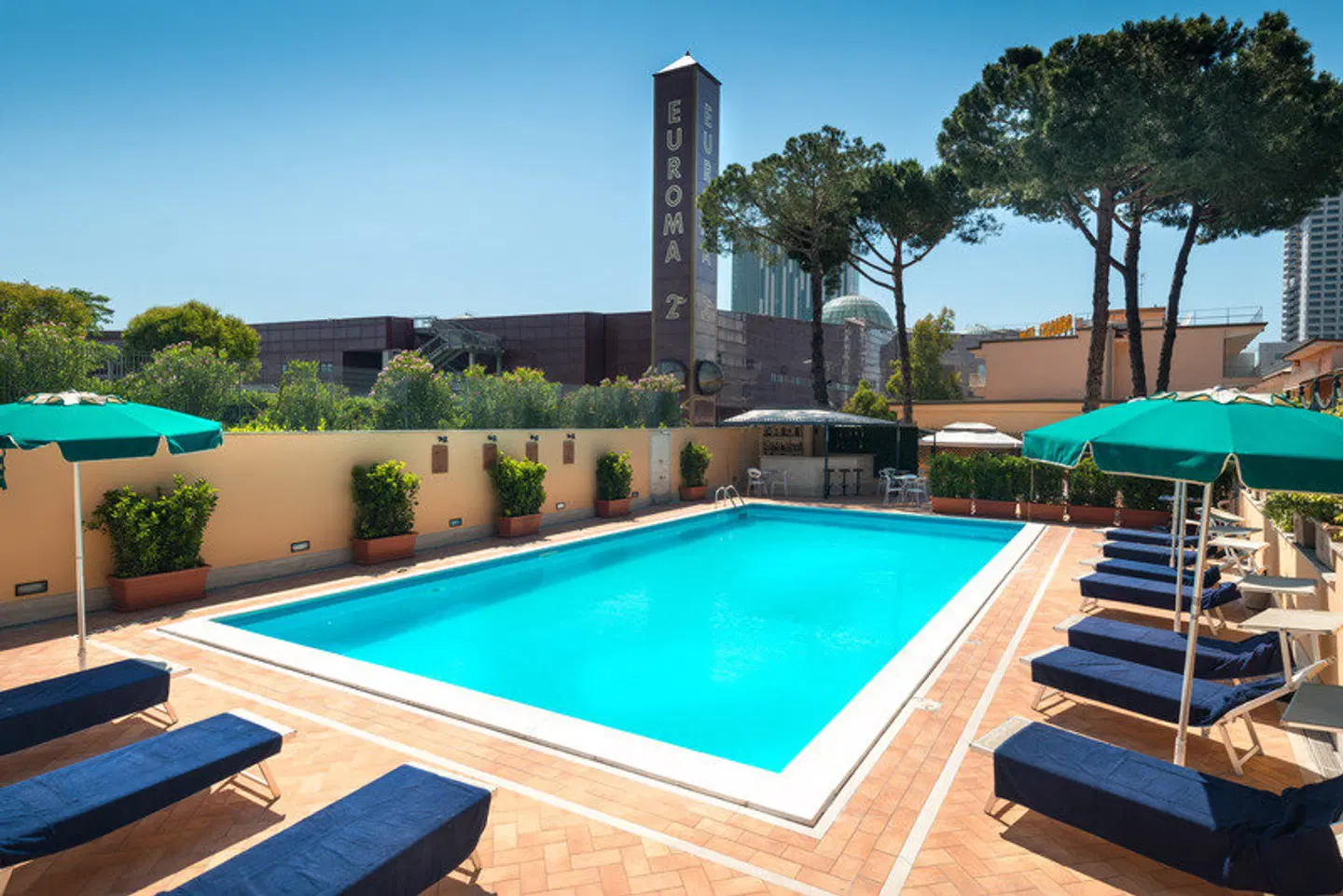Cristoforo Colombo OUTDOOR_POOL