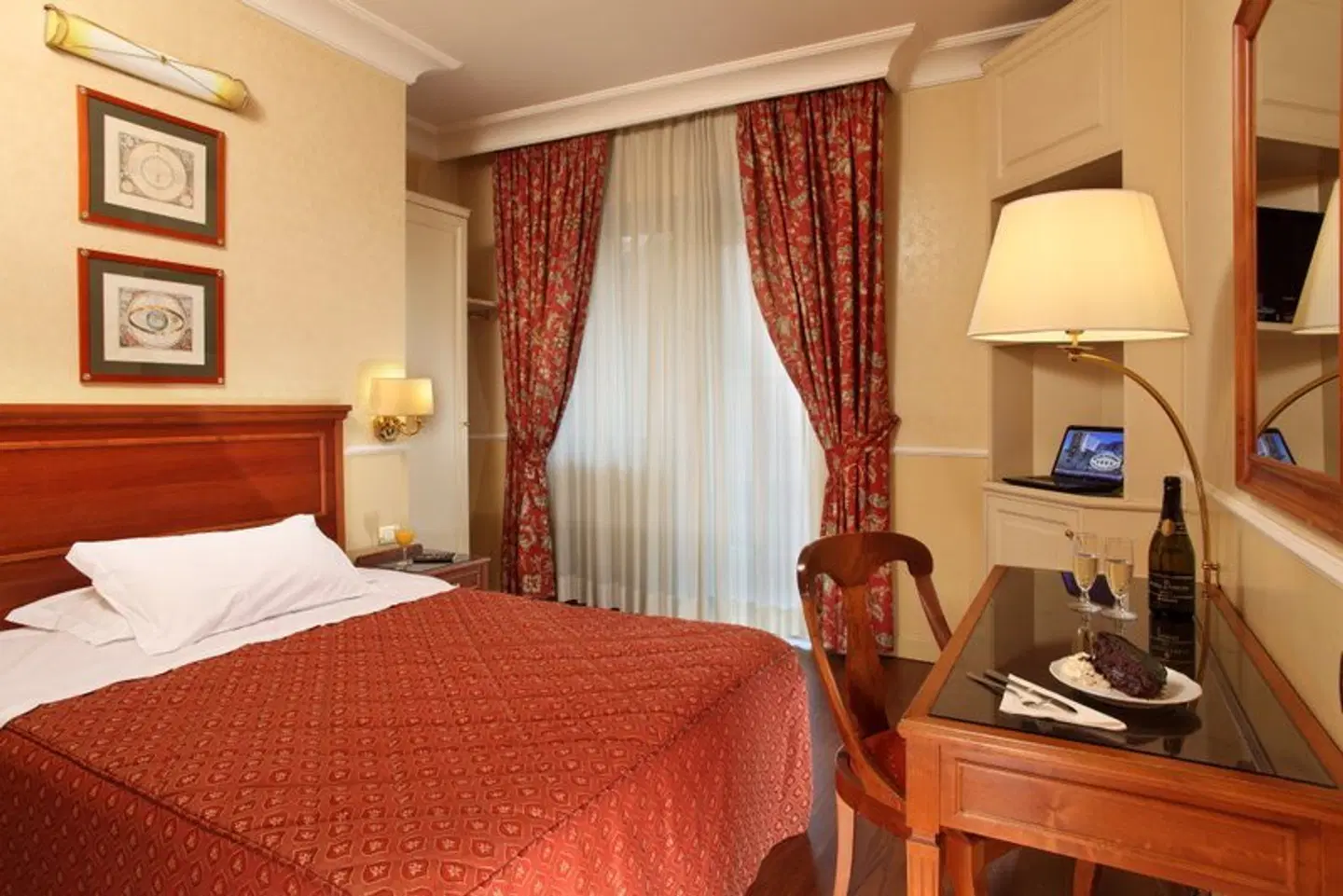 Cristoforo Colombo ROOM_EXAMPLE