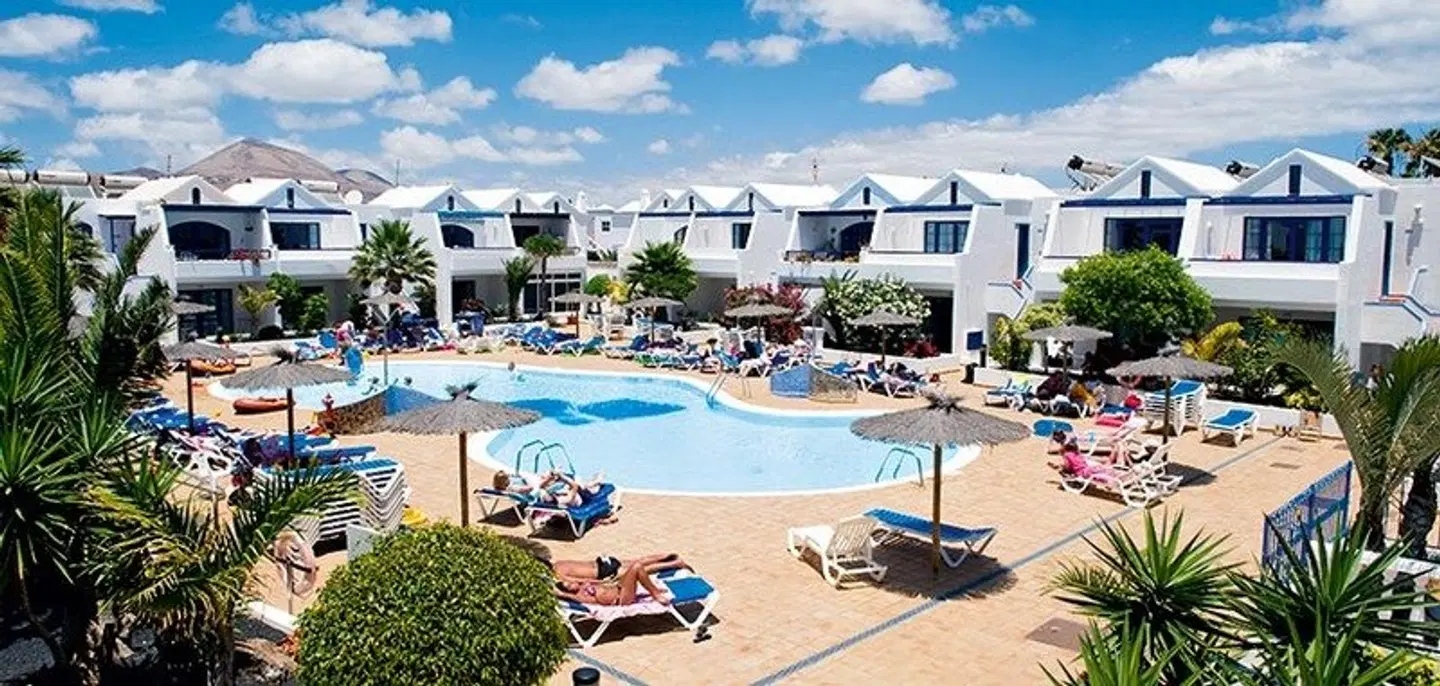 Cinco Plazas EXTERIOR