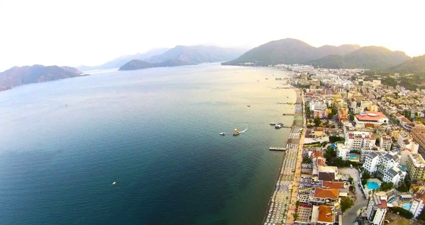 Yunus Hotel Aussenansicht