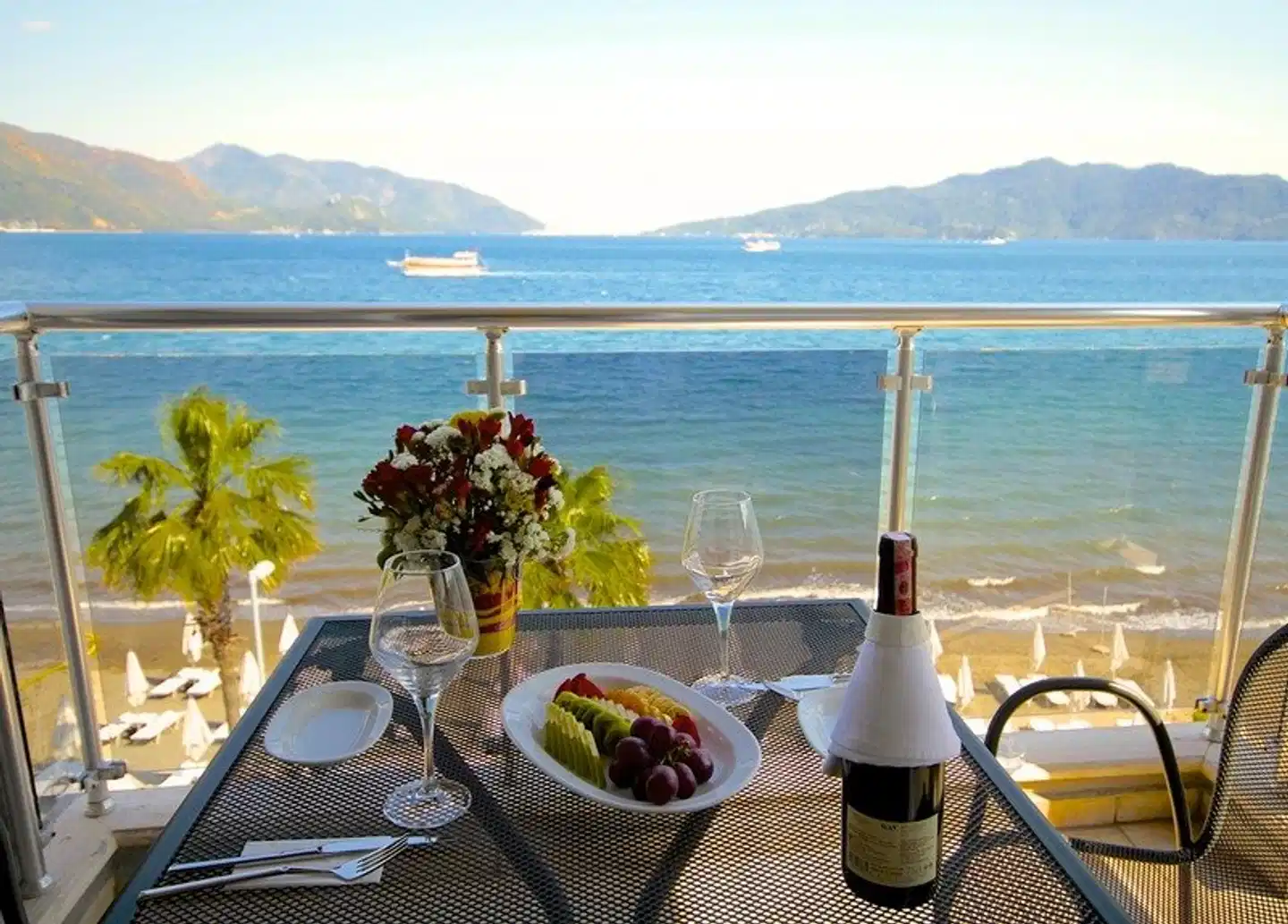 Yunus Hotel Aussenansicht