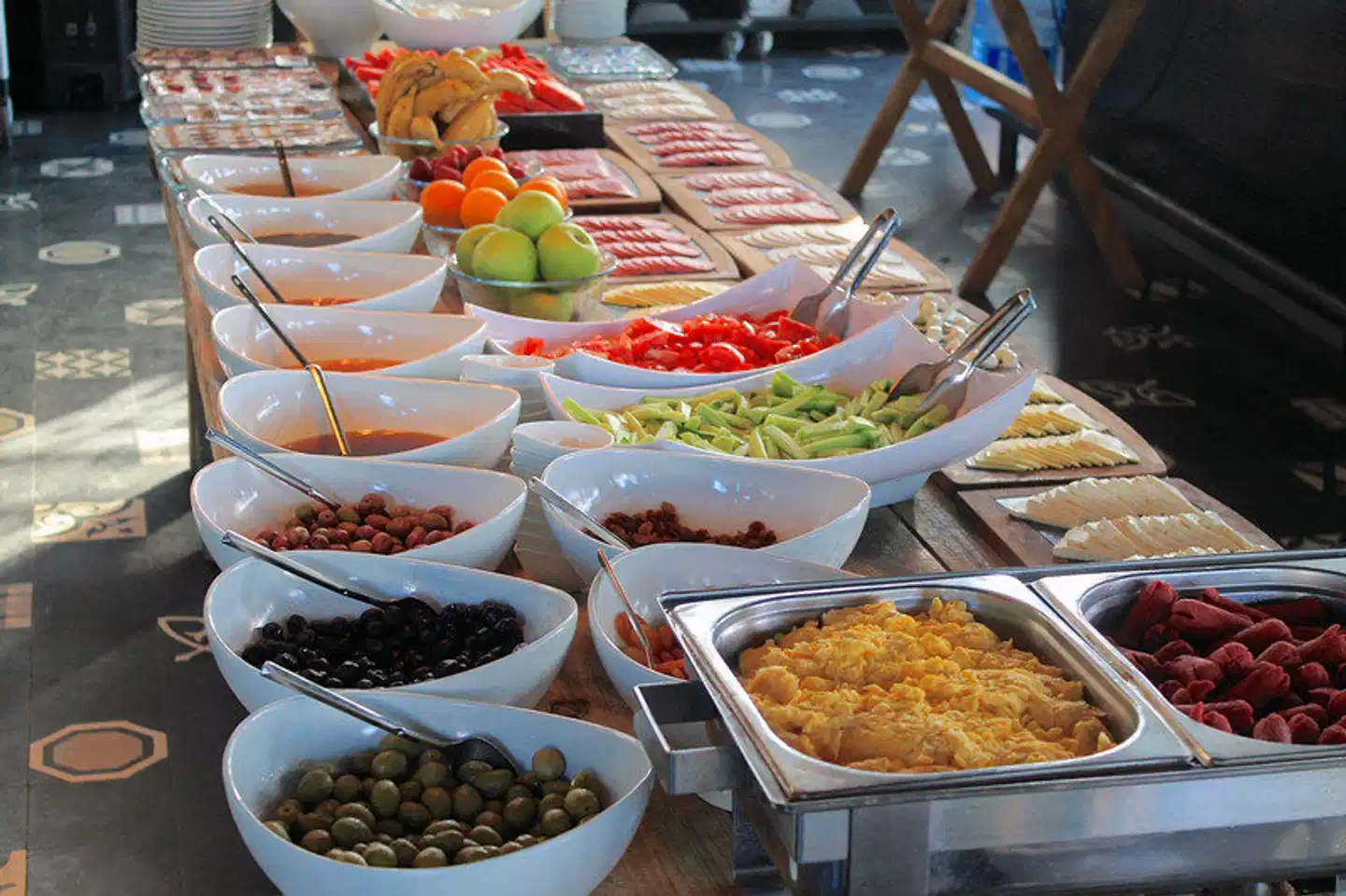 Yunus Hotel Restaurant