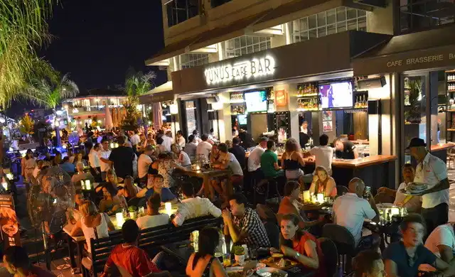 Yunus Hotel Restaurant