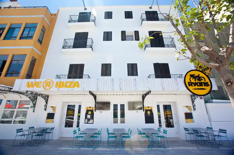 Ryans La Marina – Hotelfoto