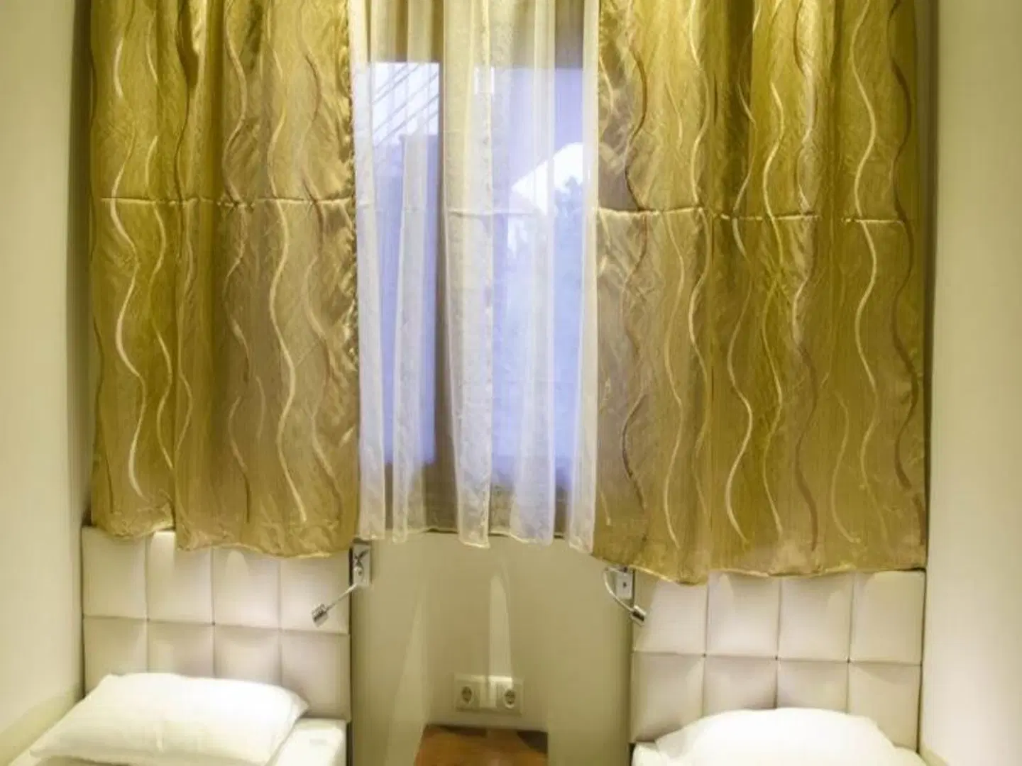 4-You Family ROOM_EXAMPLE