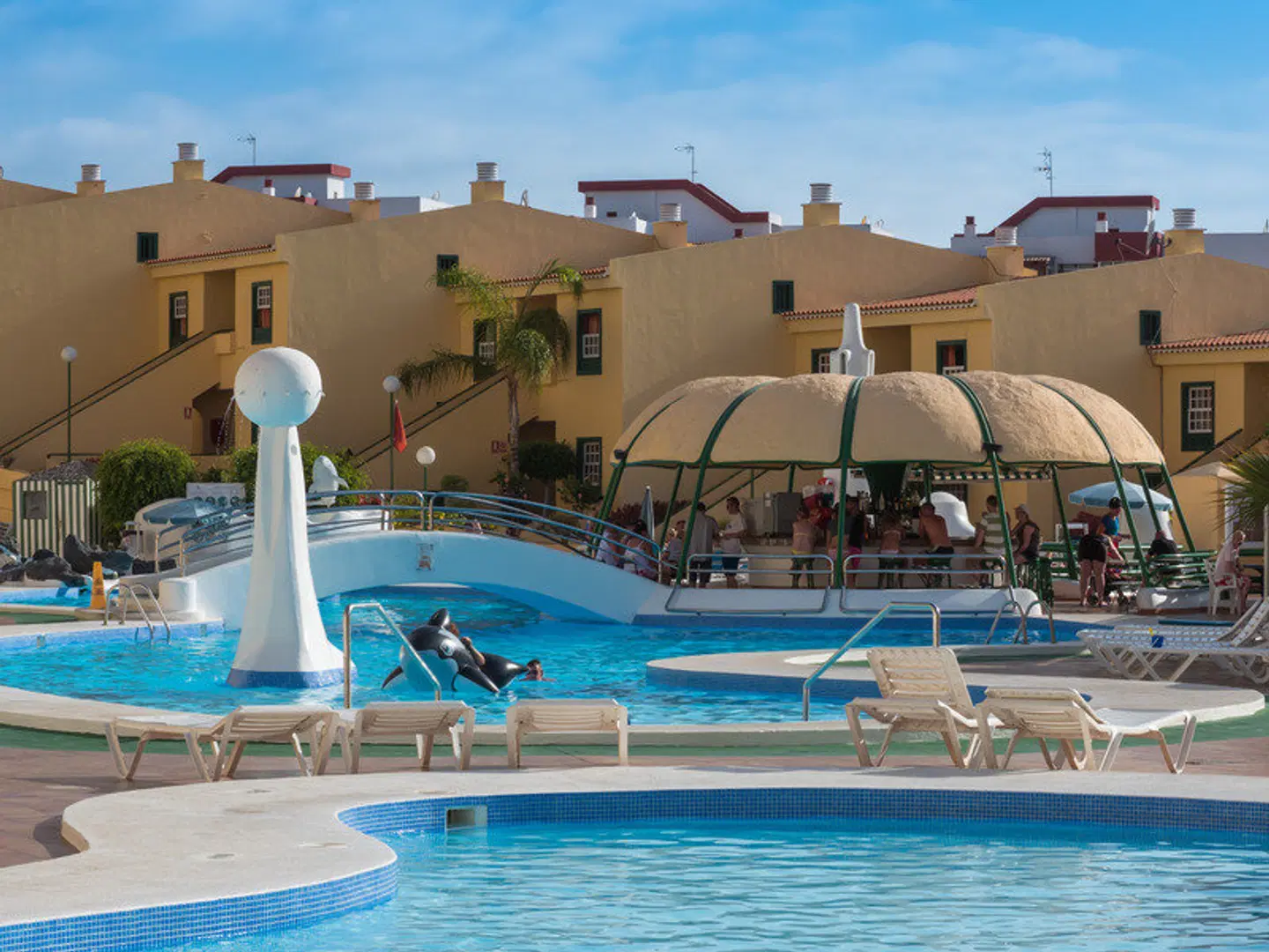 Laguna Park 1 OUTDOOR_POOL