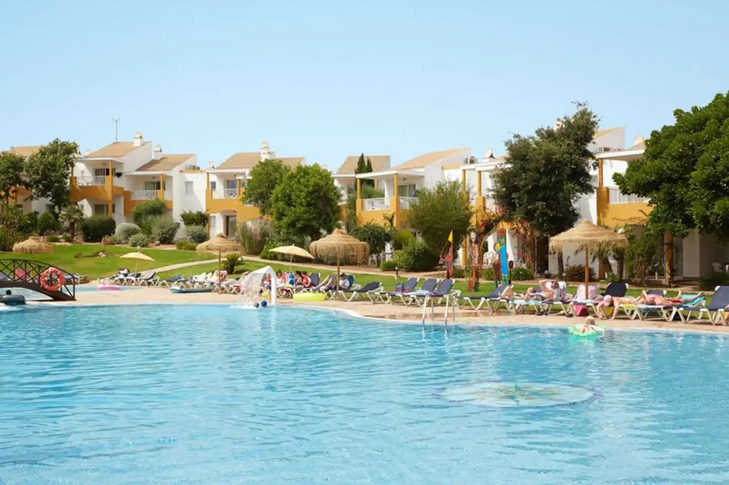 Comitas Isla del Aire Pool