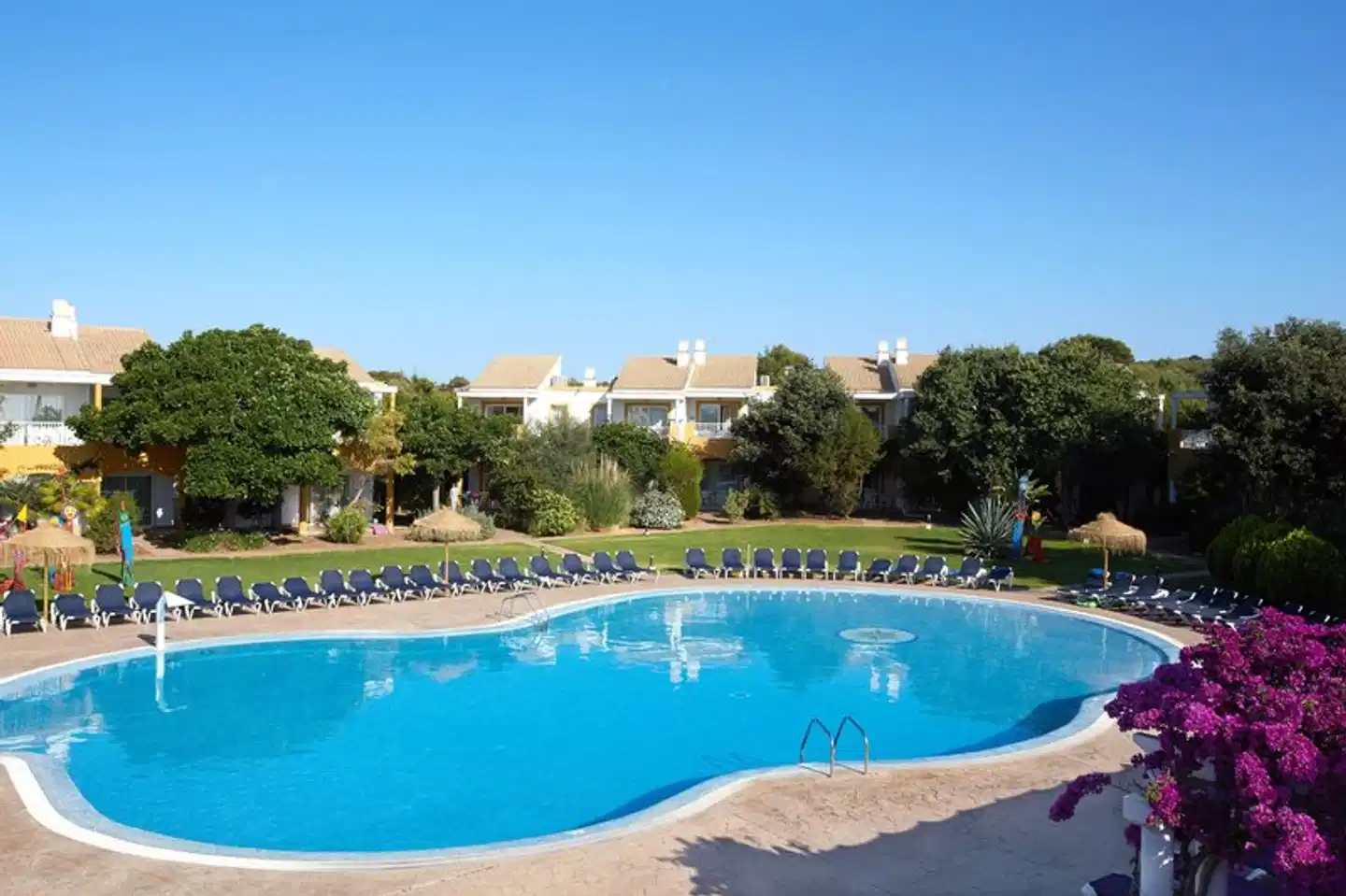 Comitas Isla del Aire Pool