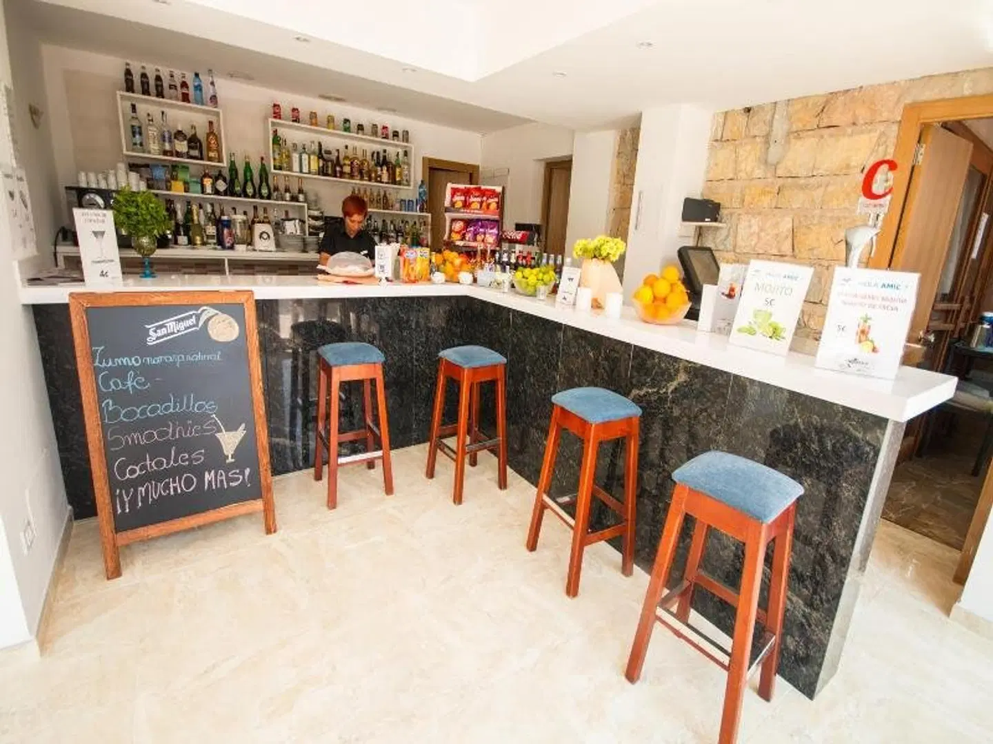 Amic Gala Bar