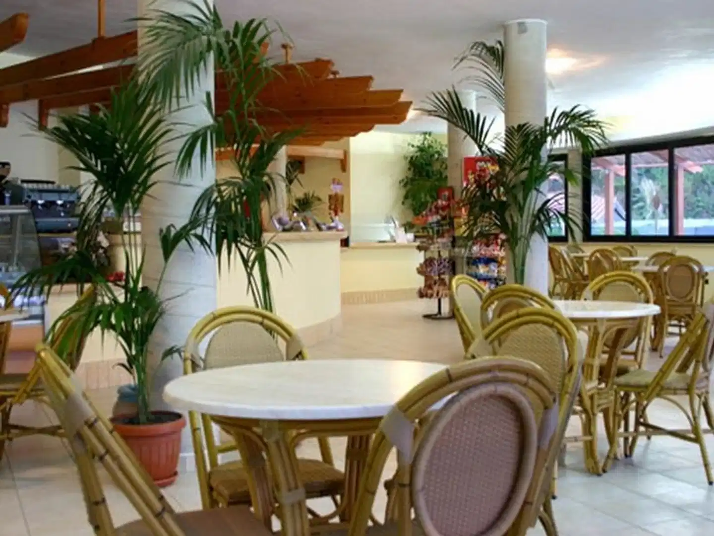 Residence Esmeraldo Lobby