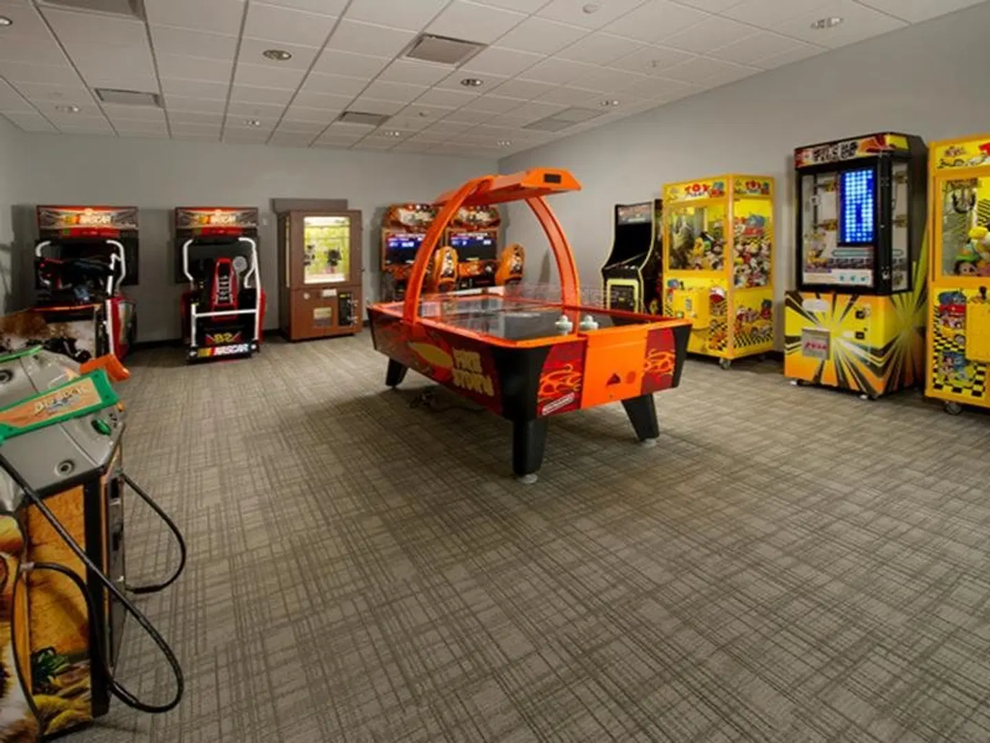 Avanti Resort SPORTS_AND_LEISURE