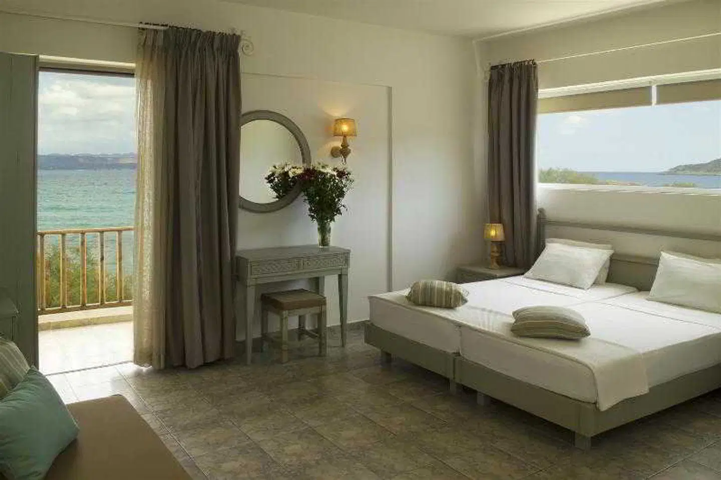 Almyrida Studios ROOM_EXAMPLE