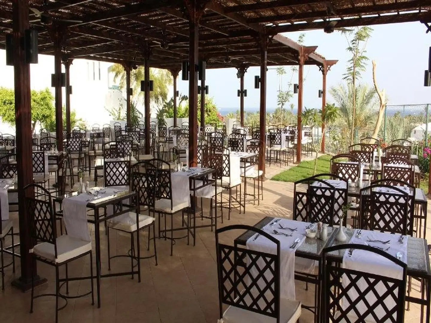JAZ Neo Naama Bay Restaurant
