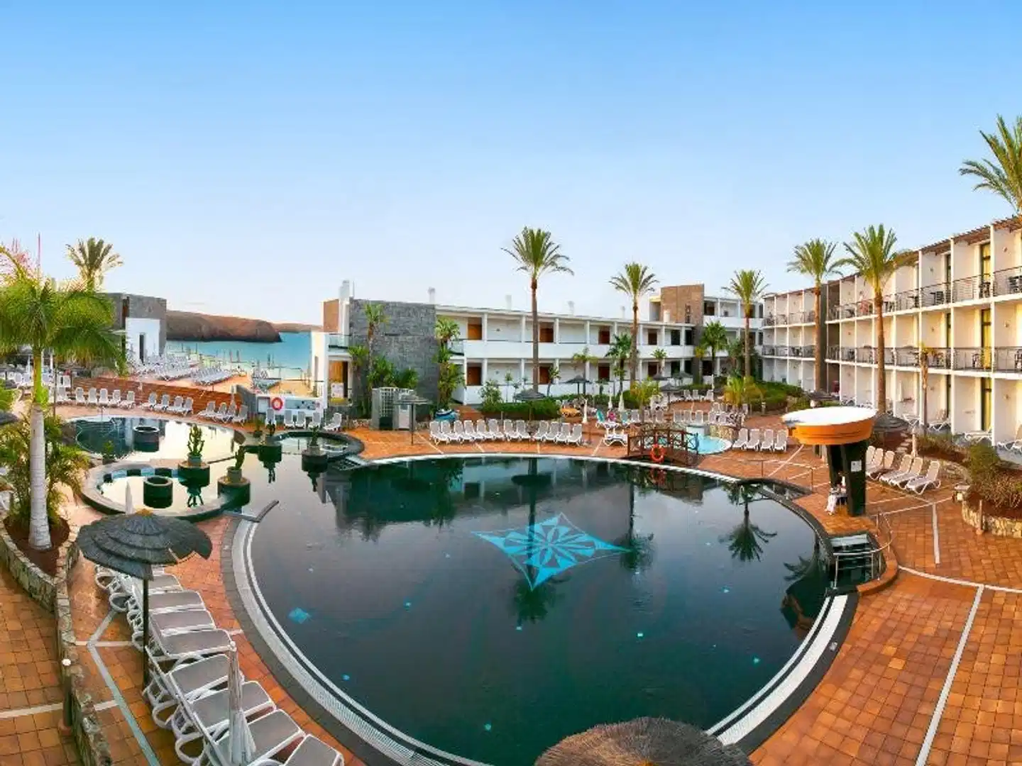 Hotel Mirador Papagayo by LIVVO Pool