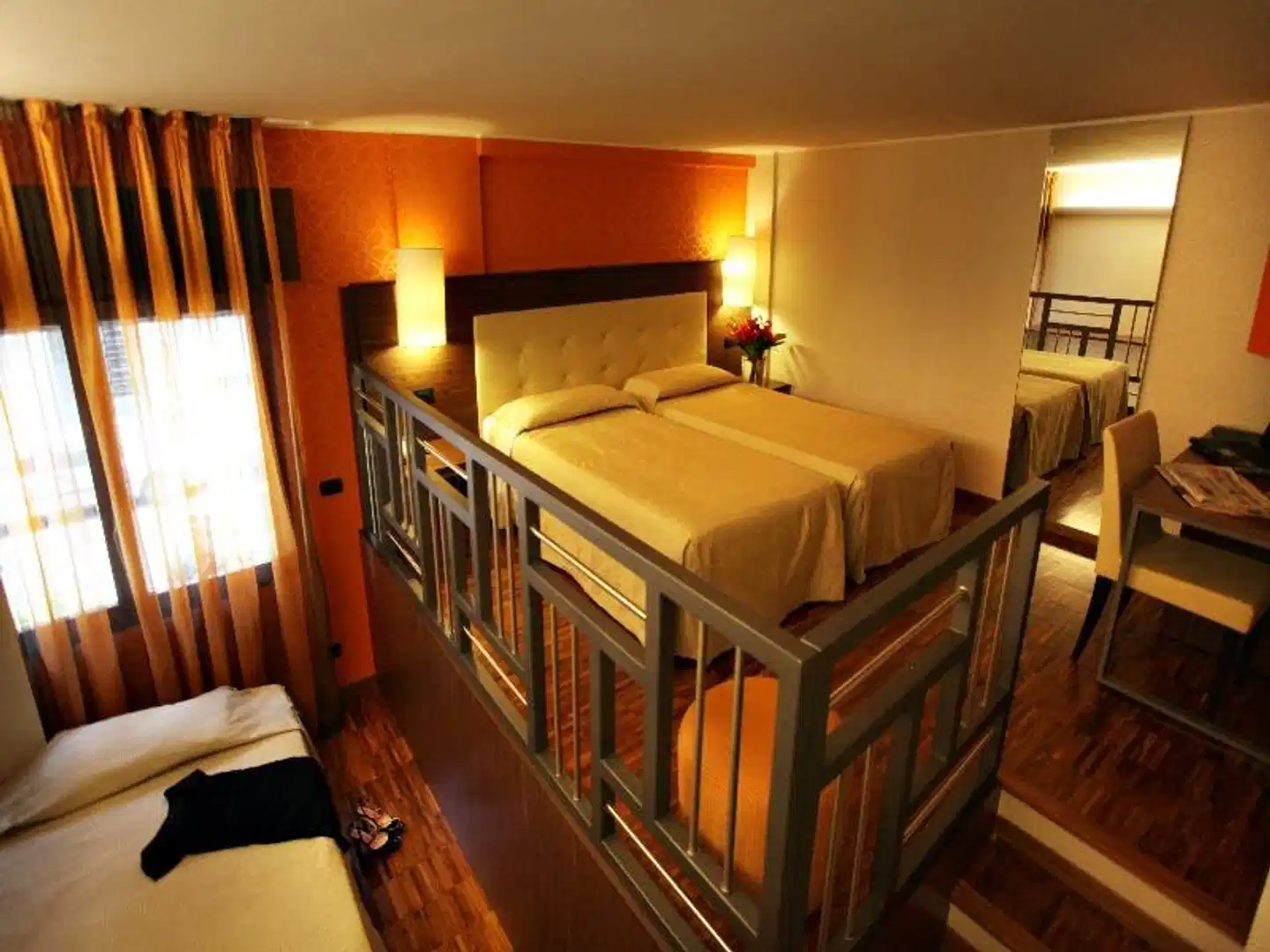 Des Etrangers Wohnbeispiel