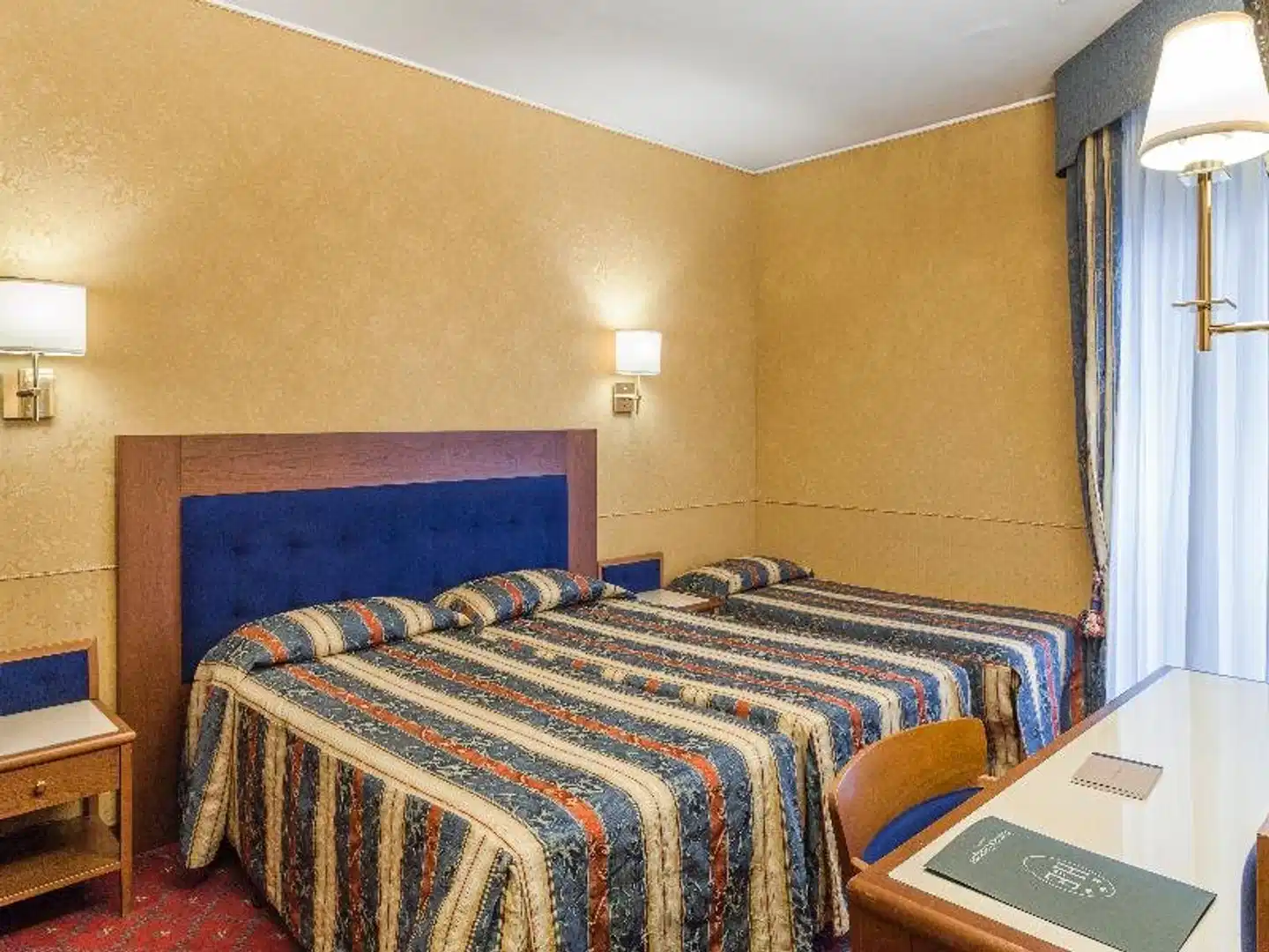 Des Etrangers Wohnbeispiel