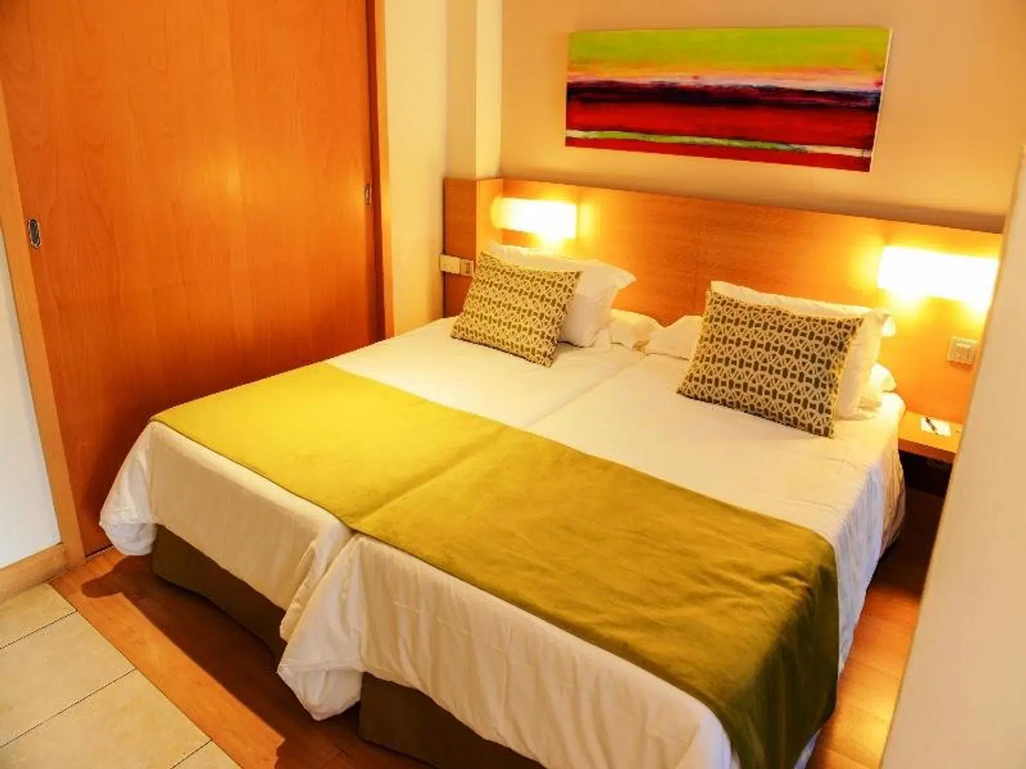 Morasol Suites ROOM_EXAMPLE