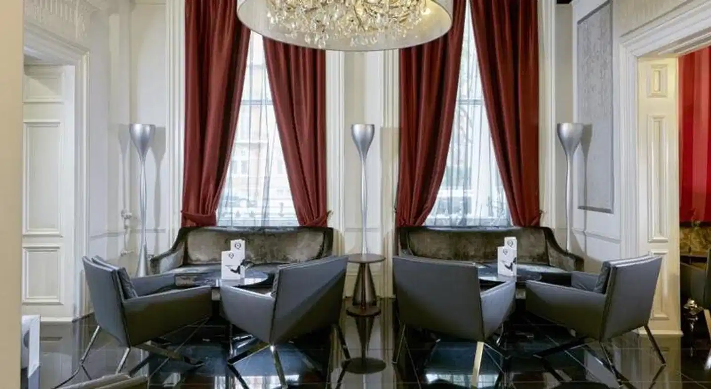 The Queens Gate Hotel Lobby