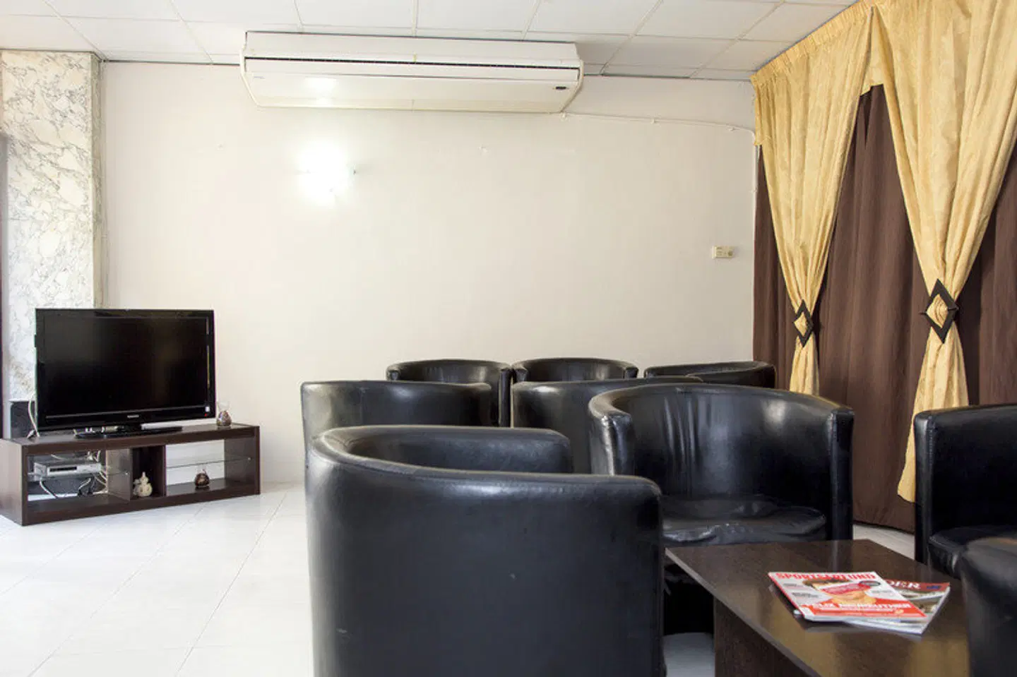 Relax Inn LOUNGE_LOBBY
