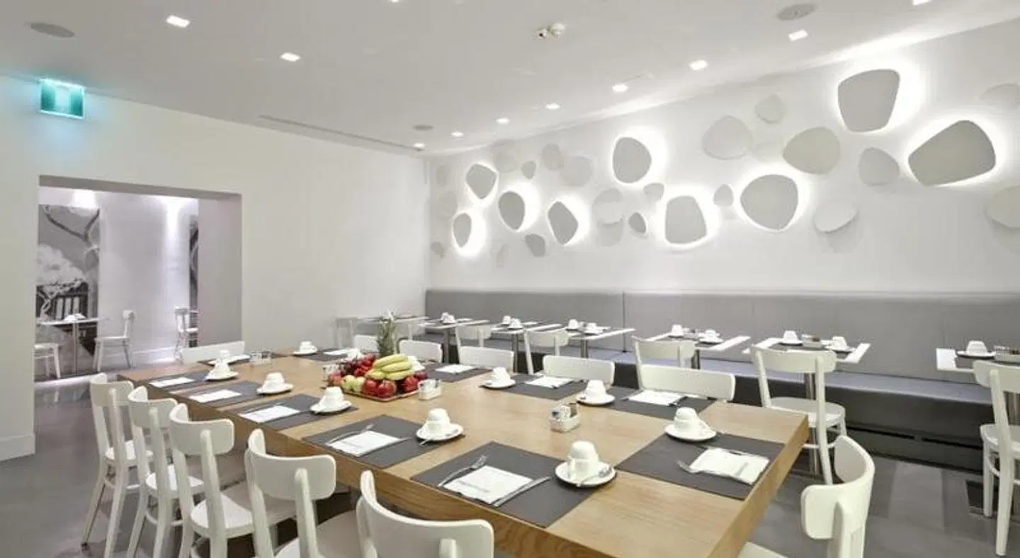 White Restaurant