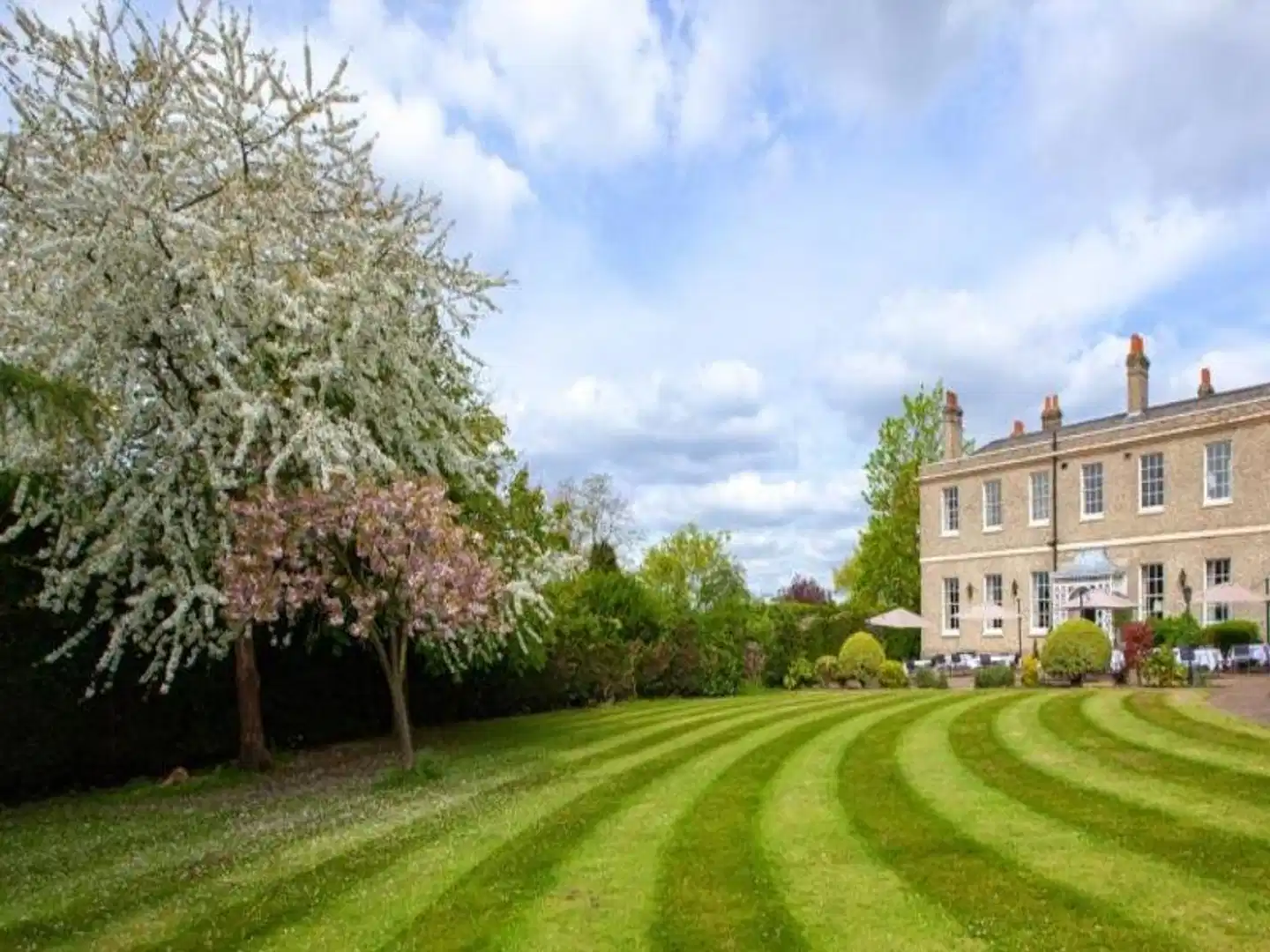 London Chigwell Prince Regent Hotel, BW Signature Collection Aussenansicht