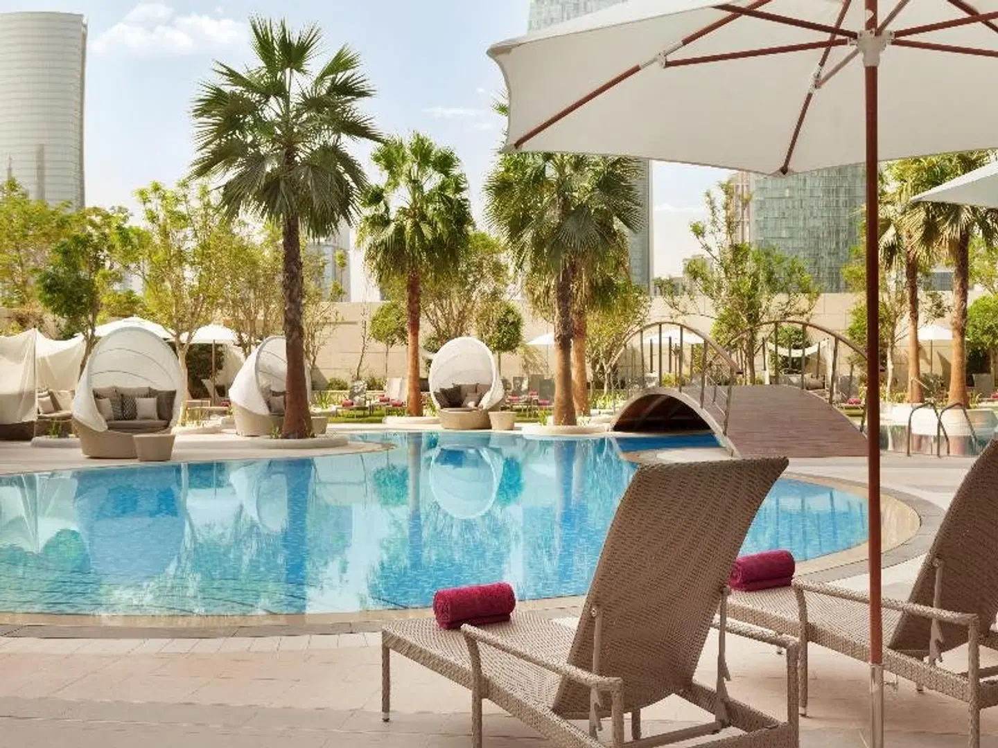 JW Marriott Marquis City Center Doha OUTDOOR_POOL