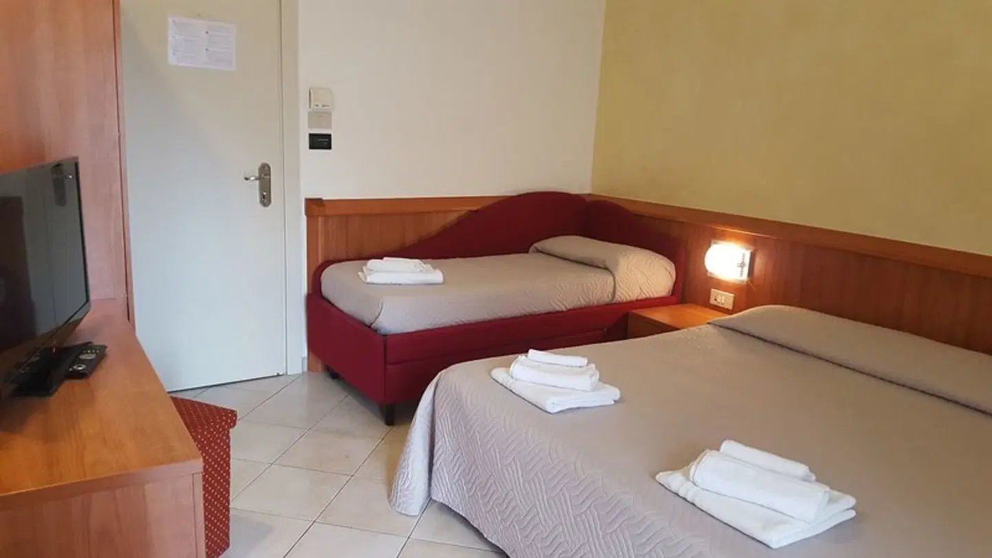 Bengasi ROOM_EXAMPLE