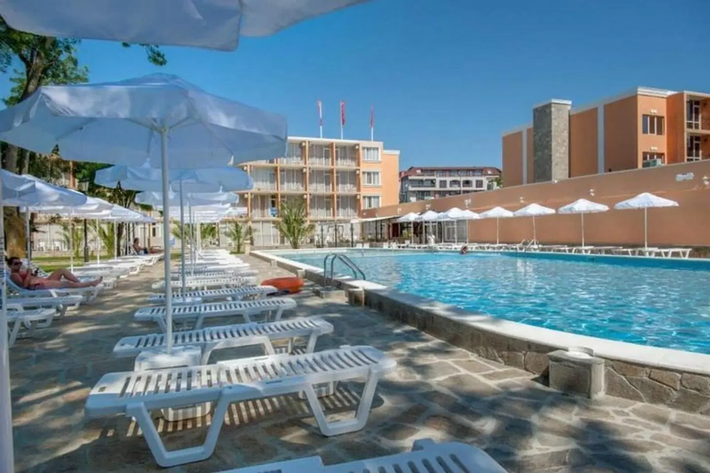 Hotel Riva Park OUTDOOR_POOL
