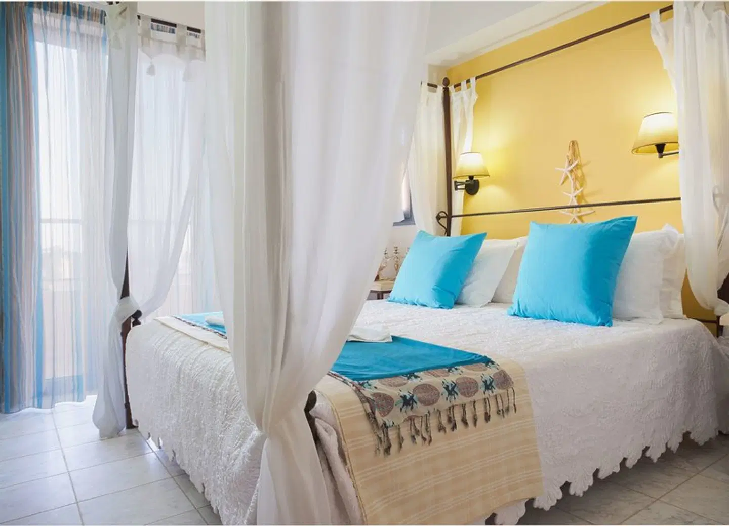 Golden Bay Hotel, Studios & Apartments ROOM_EXAMPLE
