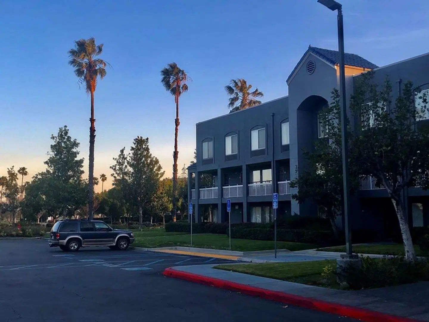 SureStay Hotel by Best Western Ontario Airport EXTERIOR