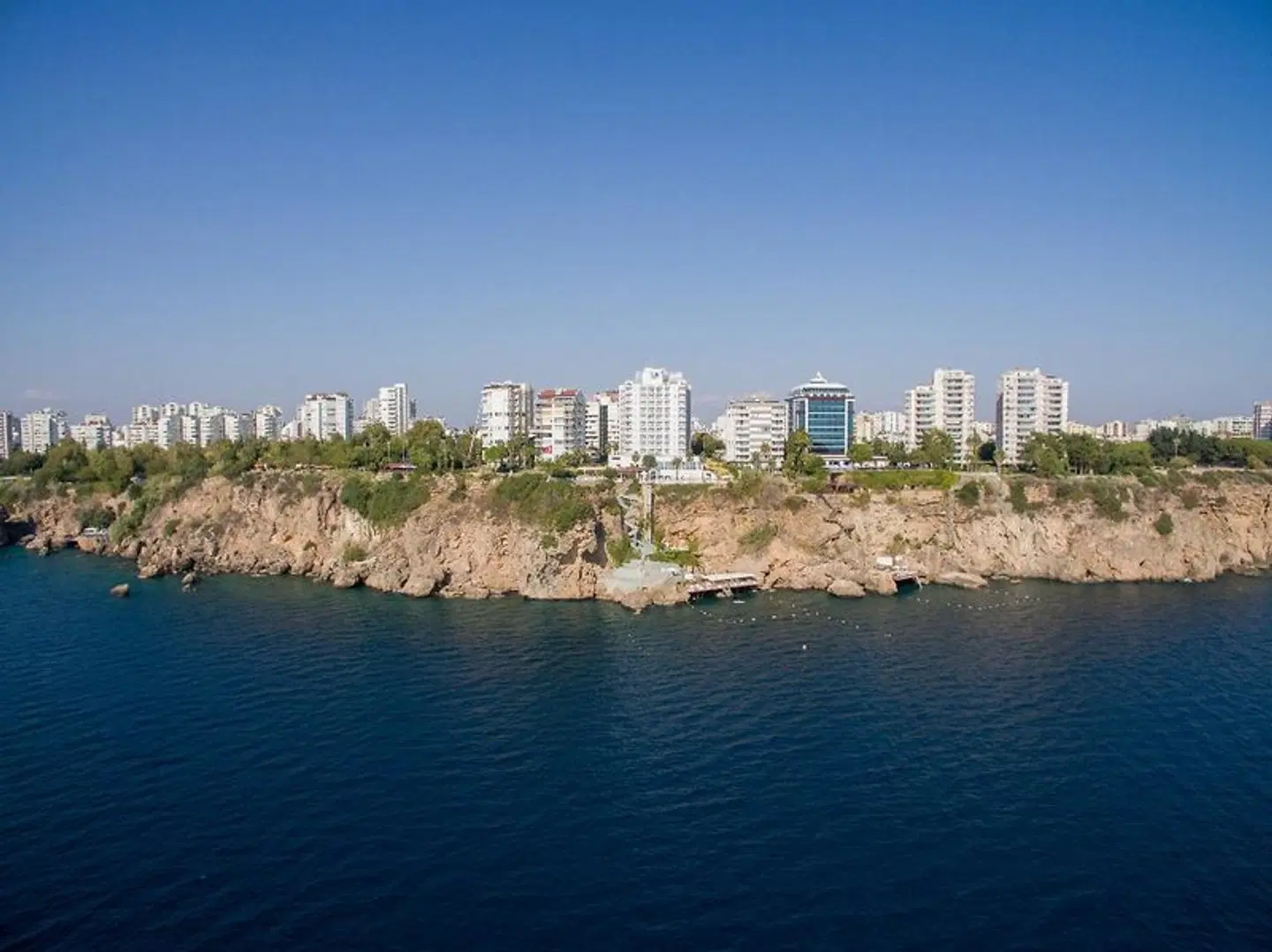 Adonis Hotel Strand