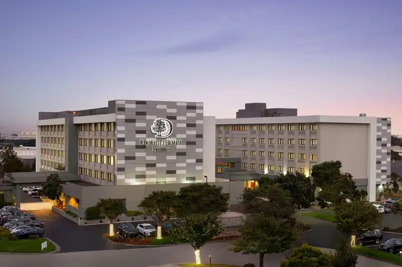 DoubleTree by Hilton San Francisco South Airport Blvd – Hotelfoto