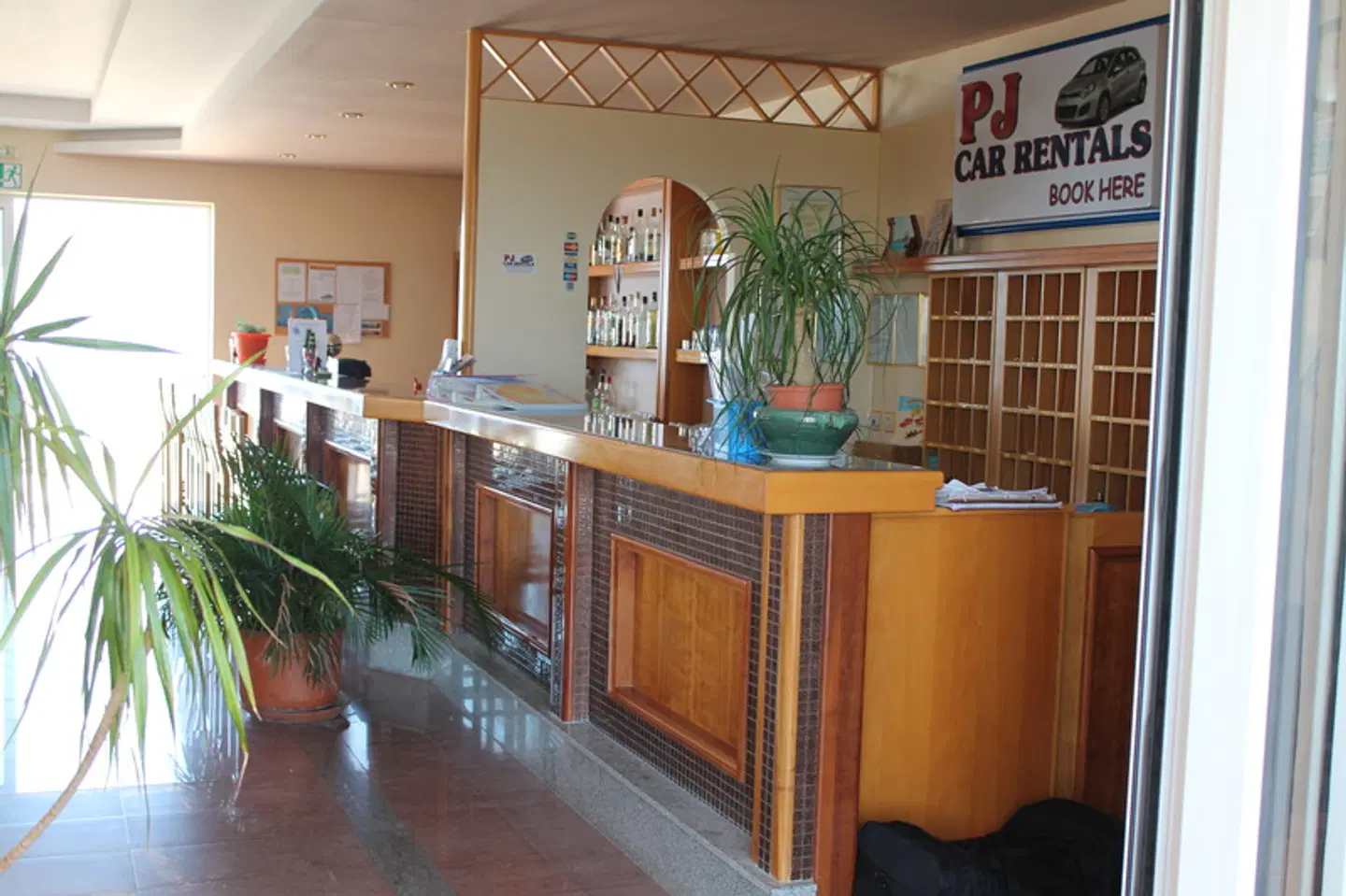 Pantheon LOUNGE_LOBBY
