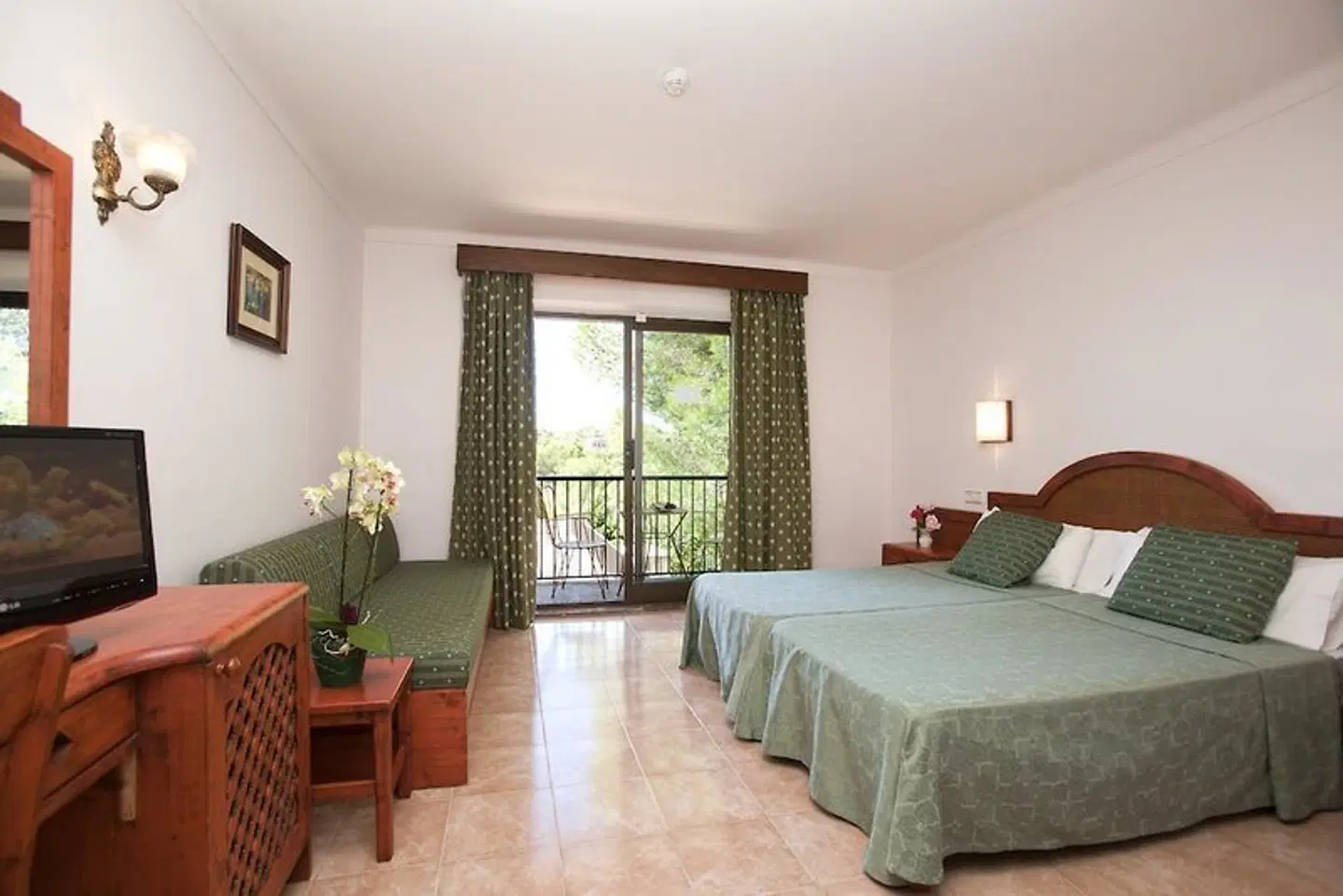 Playa Mondragó ROOM_EXAMPLE