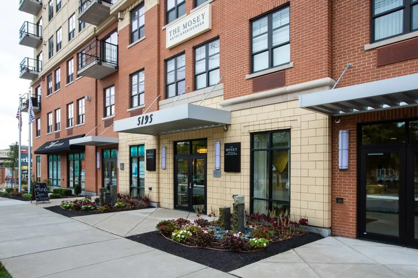 The Mosey Buffalo Williamsville, Tapestry Collection by Hilton EXTERIOR