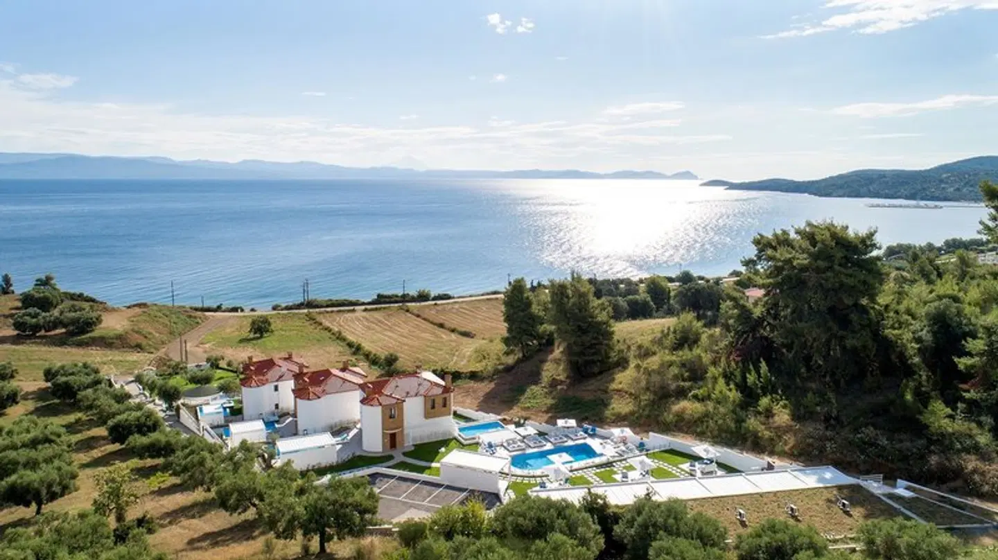Villa D'oro Luxury Villas & Suites OUTDOOR_POOL