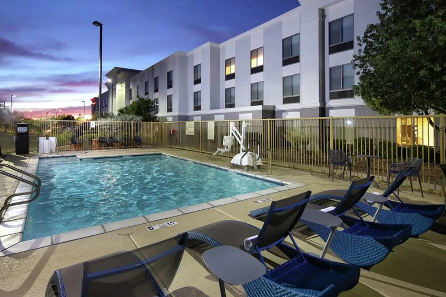 Hampton Inn & Suites Tucson East/Williams Center OUTDOOR_POOL
