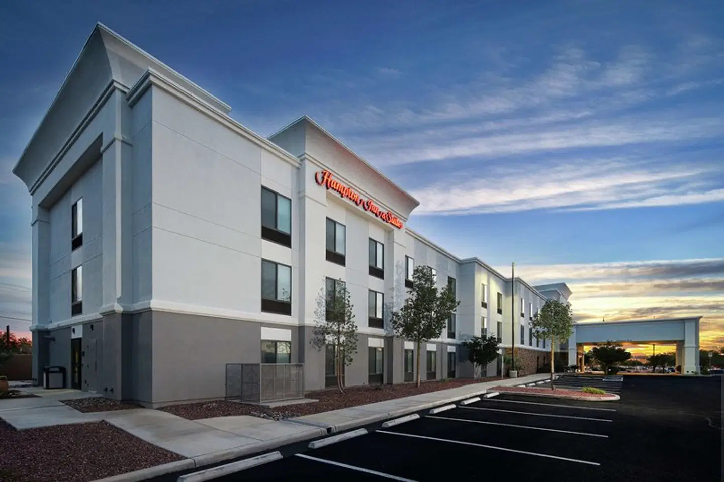 Hampton Inn & Suites Tucson East/Williams Center EXTERIOR