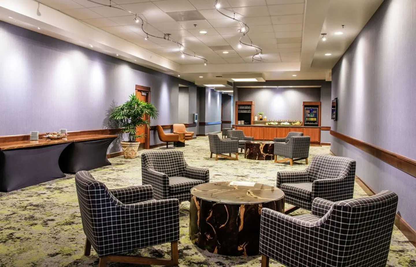 DoubleTree by Hilton Hotel Portland LOUNGE_LOBBY