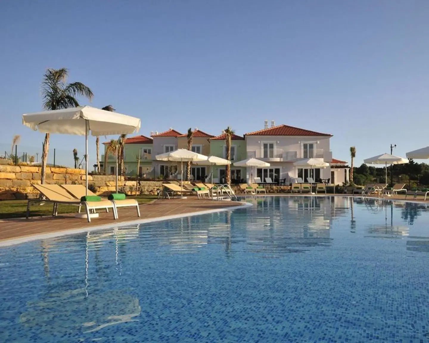 Eden Resort OUTDOOR_POOL